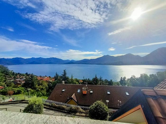 Private 40-m²-Dachterrasse mit exklusivem Seepanorama