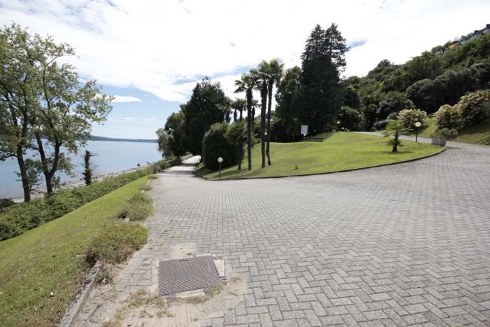 Residenza Verde Lago mit Pool und einem 3.800 m² großem Grundstück