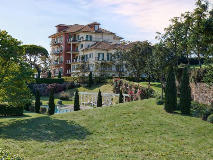 Ca. 3.600 m² großer Park