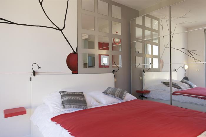 1-Zimmer-Wohnung „Design“ mit ca. 40 m² Wohnfläche zuzüglich Terrasse und Balkon. Traumseesicht.