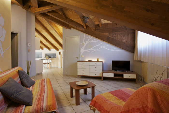 2-Zimmer-Mansardenwohnung Nr. 14 im 3. OG mit ca. 52 m² Wohnfläche