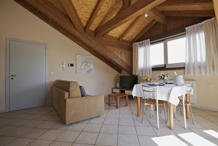 3-Zimmer-Mansardenwohnung Nr. 16 im 3. OG mit ca. 66 m² Wohnfläche