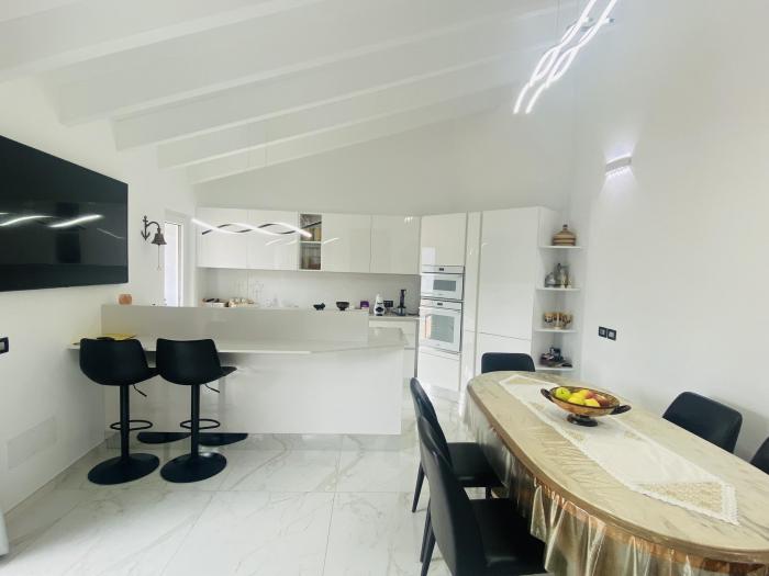 Elegantes 4-Zimmer-Penthouse mit 3 Bädern