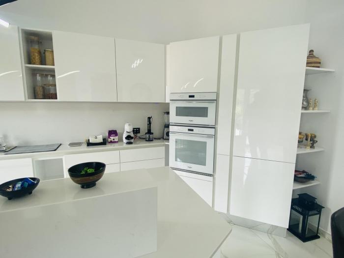 Elegantes 4-Zimmer-Penthouse mit 3 Bädern